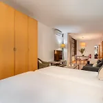 Aspasios Plaza Real Apartments
