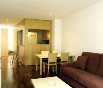 Apartment Aspasios Plaza Real Barcelona
